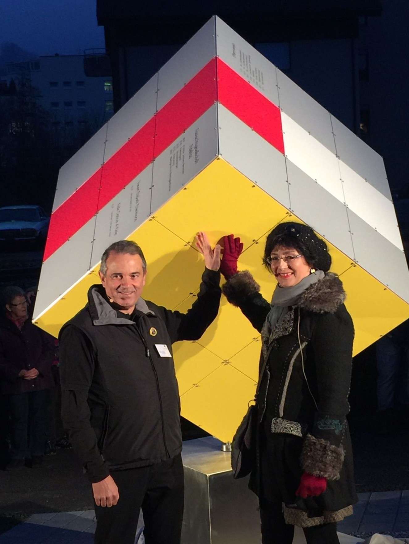 800 Jahre Völlerei | Einweihung Cubus Isabelle Habegger