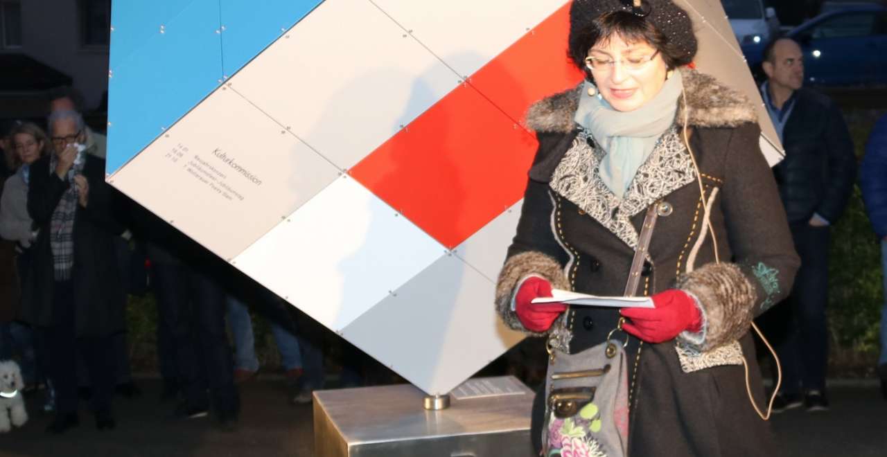 800 Jahre Völlerei | Einweihung Cubus Isabelle Habegger