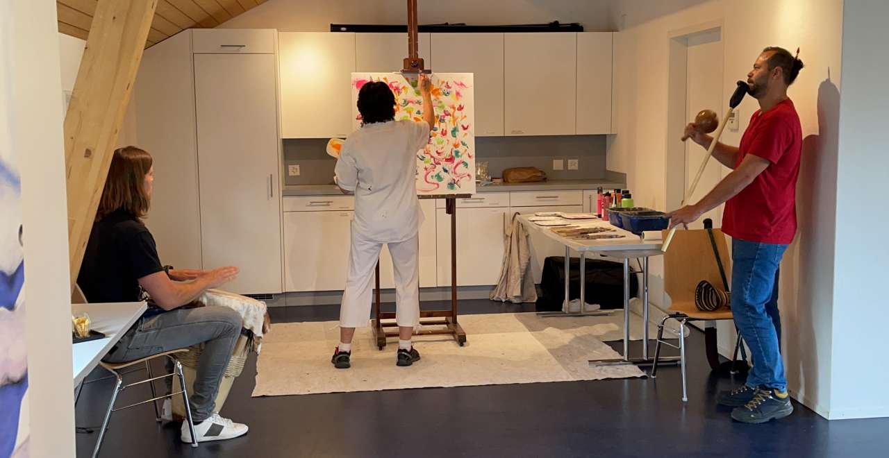 Performance mit Jehisson Santacruz Flöte und Mikko Olaya Trommel